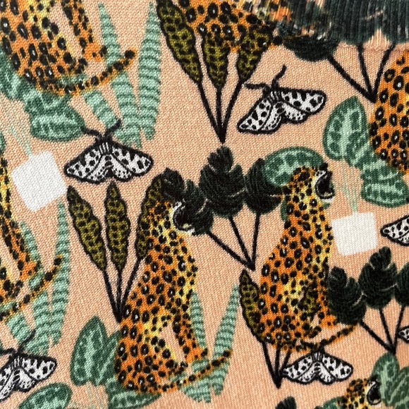 ❌SOLD❌ Anthropologie PepaLoves Jaguar and Plant Sweater Size XS - Picture 4 of 7